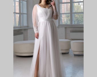 Boho Long Sleeve Wedding Dress with Tulle and Lace | Plus Size Bridal Gown, Handmade Wedding Dress, elopement dress, simple wedding dress.