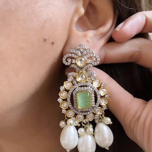Mint Green Victorian-Style Long Kundan Necklace | Raani Haar | Artificial Indian Jewelry | South Asian Bridal Jewelry | Pakistani Jewelry image 3