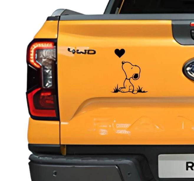 Snoopy with Heart Sticker