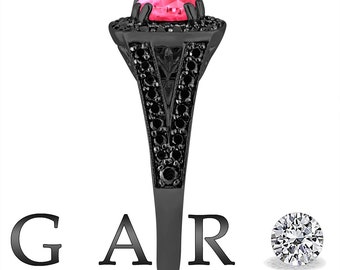 ピンクサファイアのエンゲージリング：14Kブラックゴールド、ブラック