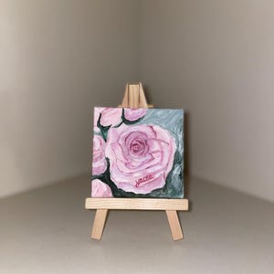 Mini Rose Painting on Canvas – 7x7 cm Original Acrylic Artwork – Pink Floral Gift with Easel