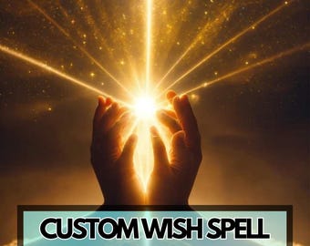 Pode incluir: Uma imagem digital de mãos em concha, iluminadas por uma luz brilhante que emana do centro. O fundo é um céu escuro e estrelado com raios de luz irradiando para fora. O texto "CUSTOM WISH SPELL" é exibido em uma caixa retangular na parte inferior.