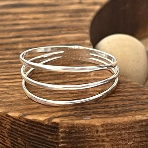 Taxco Sterling Silver Triple Band Ring: Handmade Mexican Artisan Jewelry