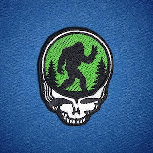 Small Bigfoot Peace Sign Stealie Patch – Grateful Dead Embroidered Decal - Iron-On Patch for Bags, Jackets, Vests, Hoodies