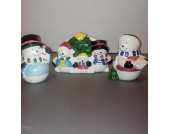 Snowmen In Scarfs Salt And Pepper Shakers With Napkin Holder