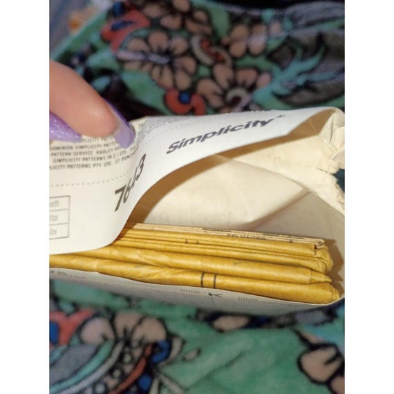 Simplicity #7643 Small Uncut Pattern Nightgown - image 4