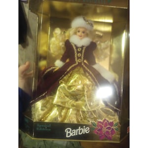 1996 Holiday Barbie Special Edition Happy Holidays Barbie Doll New in Box -RARE!