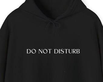 Sudadera con capucha "No molestar" / Suave y neutra / Ropa de estar de lujo / Sudadera minimalista / Comodidad para el día a día / Ropa urbana neutra de moda / Atuendo estético