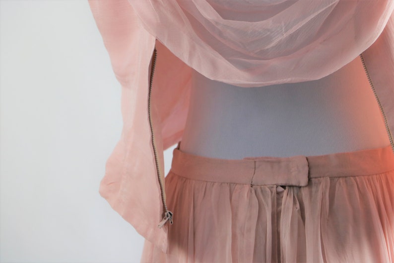 Vintage 1960/'s Baby Pink Silk 2 Piece Skirt and Top Set
