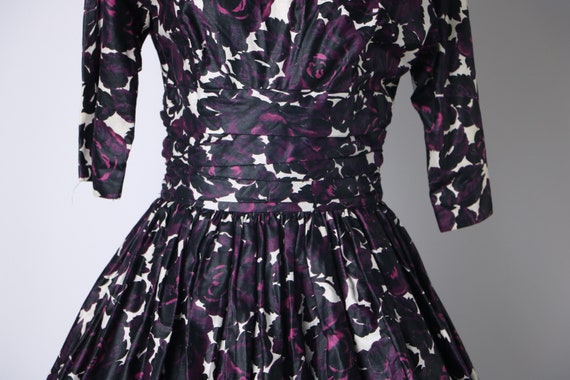 Vintage 1950's Winter Garden Dark Purple/Plum Flor