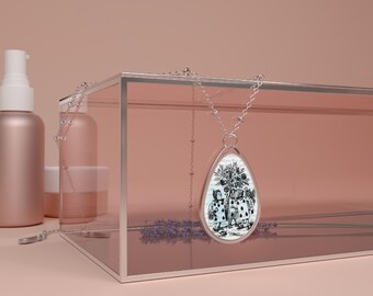 Alice In Wonderland Inspired Oval Pendent Necklace | Alice In Wonderland Inspired Jewelry | Book Lover Necklace | Fairytale Jewelry