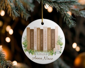 Regalo personalizado para amantes de los libros / Adorno de cerámica inspirado en el mundo mágico / Decoración navideña literaria / Decoración literaria personalizada