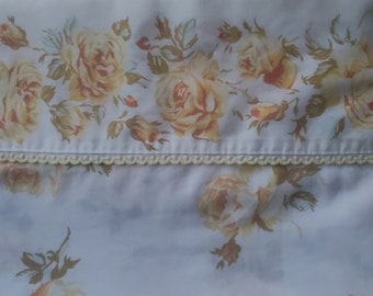 Shabby Chic French Inspired Vintage Rose Flowered Sheets / Yellow and Gold
