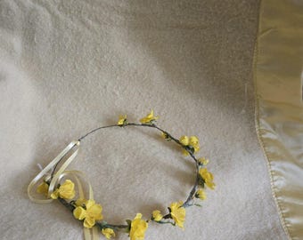 Vintage Pure Wool Blanket/Daffodil Yellow/made in Canada