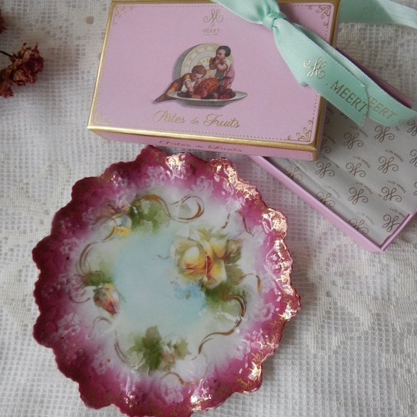 Vintage Porcelain Boudoir or Serving Dish, with Vivid Faded Roses Motif