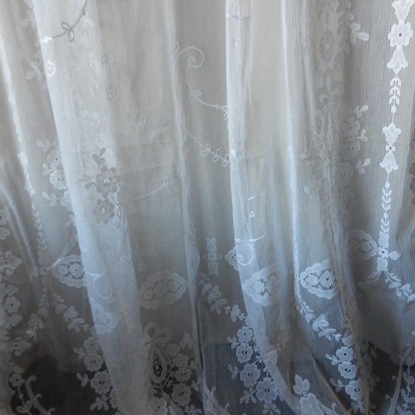 A Vintage White Scottish Cotton Lace Window  Curtain/Free Shipping