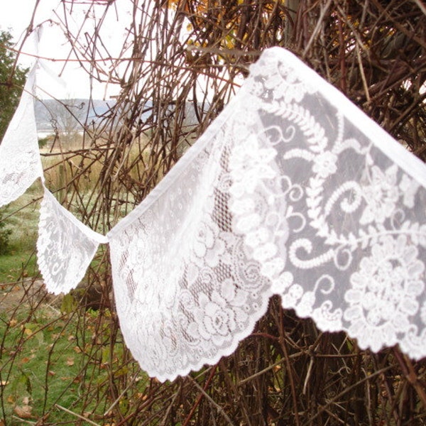 A Handmade Vintage Cotton Lace Bunting/Banners/ Shipping included