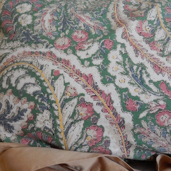 A Pr of Large Pillow Shams Lauren/ Ralph Lauren Pattern "Allie Paisley" /Free Shipping