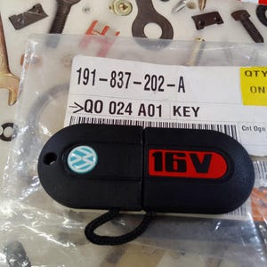 VW 16V Pill Key Brand New Uncut Original NOS Volkswagen Part