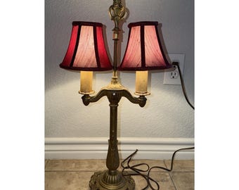 Dubbele lampenkap in art-nouveaustijl jaren 1910 gietijzer, patent aangevraagd R7102