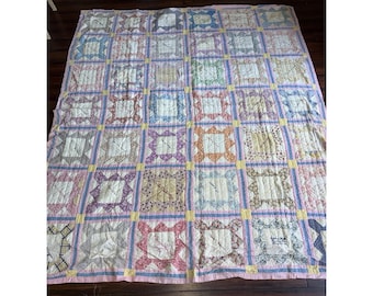 VTG jaren 1930 feedsack quilt handgemaakte patchwork roze achterkant namen 75 x 88
