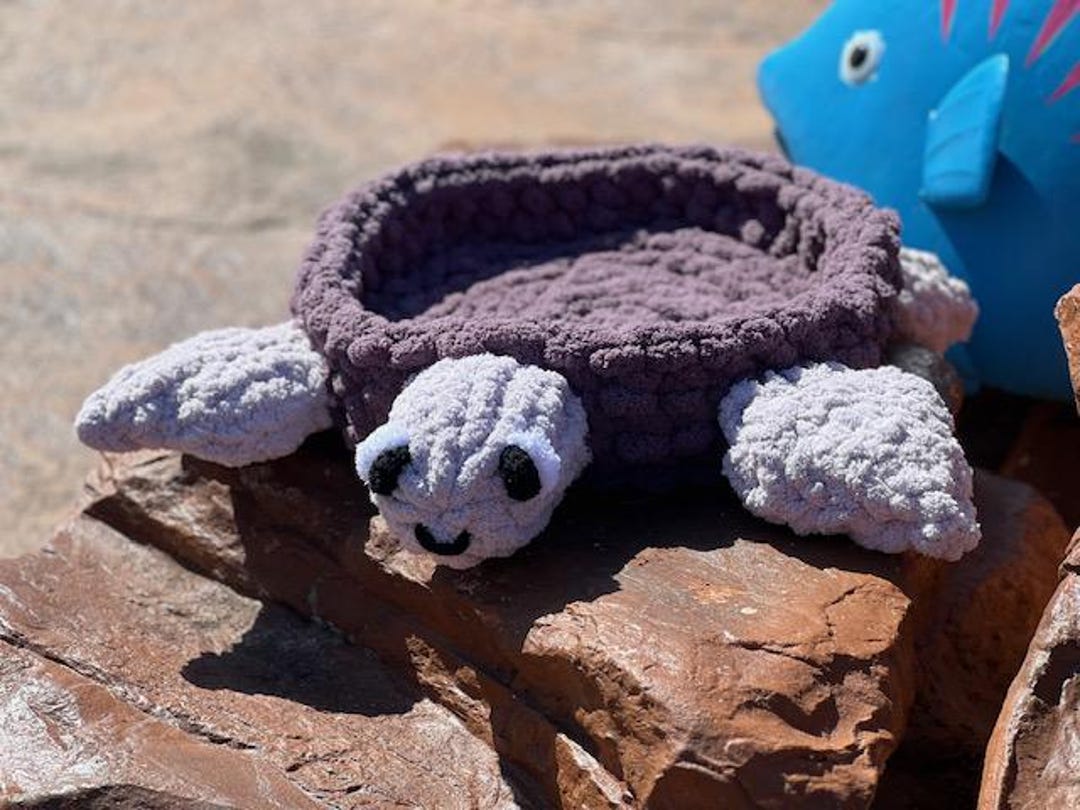 Handmade Chunky Chenille Yarn Turtle Pet Bed - Super Soft Plushie - Etsy