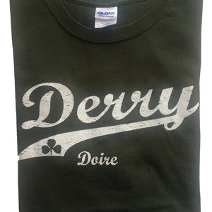 County Derry Unisex Crew Neck T-Shirt Forest Green