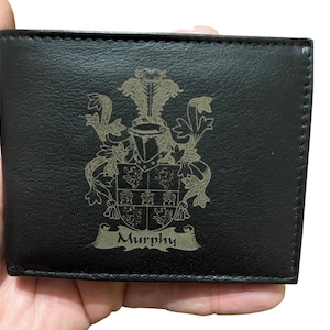 Cartera de cuero con escudo familiar y escudo de armas, todas las nacionalidades disponibles