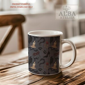 Puede incluir: Taza de cer&aacute;mica blanca con un patr&oacute;n gris oscuro con velas, cuervos, l&aacute;tigos, tacones altos y m&aacute;scaras. La taza tiene el texto "PRODUCT EXAMPLE - DIGITAL DOWNLOAD ONLY". La taza est&aacute; sobre una superficie de madera.