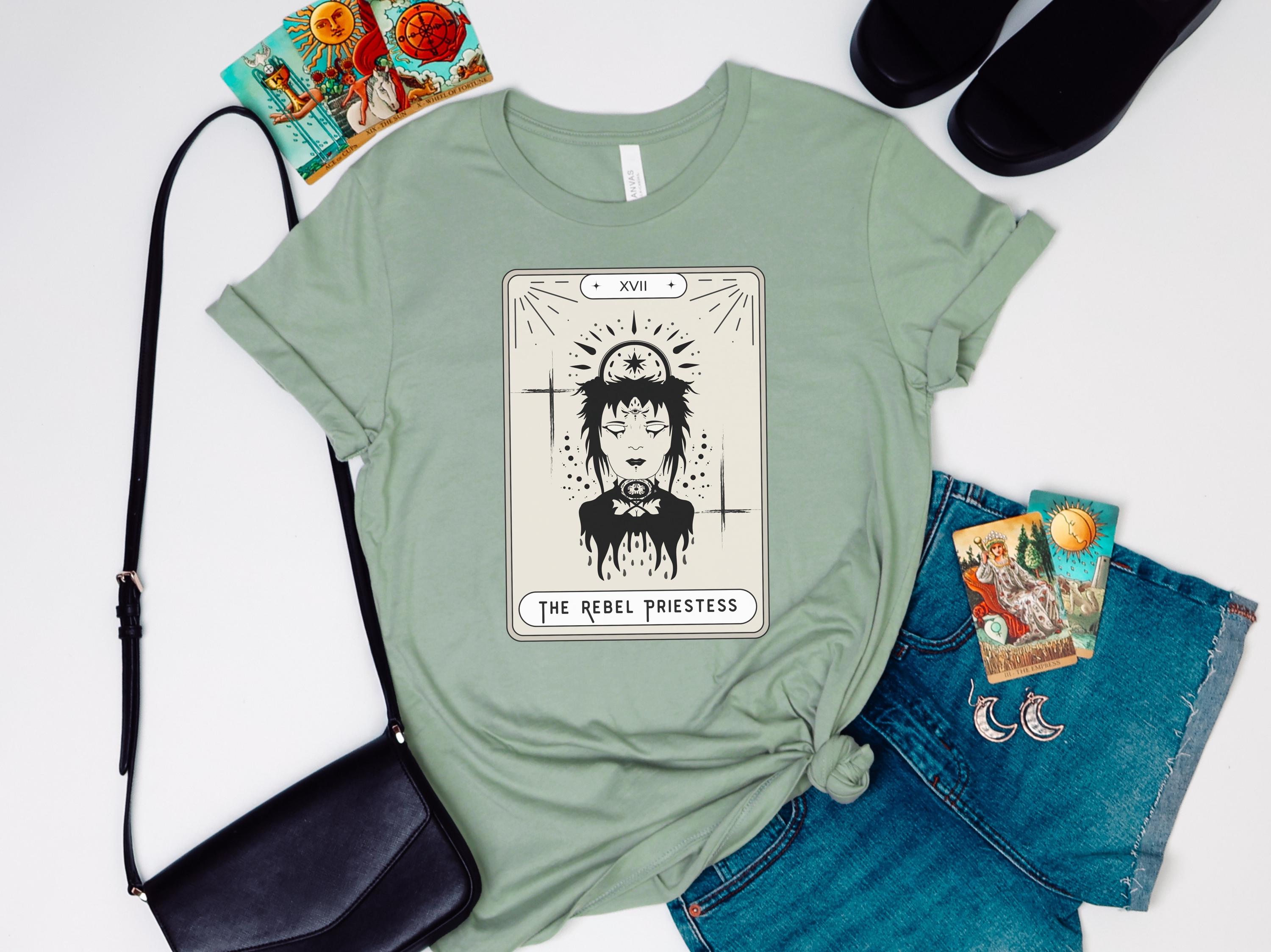 Tarot Card Shirt – High Priestess Witchy Graphic Tee – Occult Gothic T-Shirt – Halloween Original Art Gift for Witches & Tarot Readers