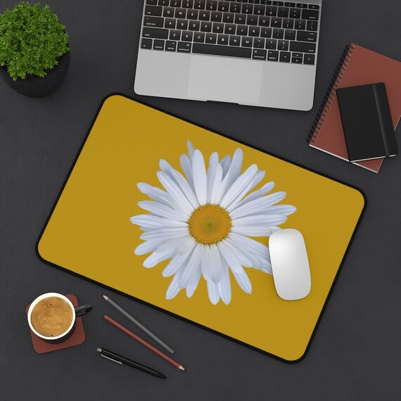 Daisy Desk Mat