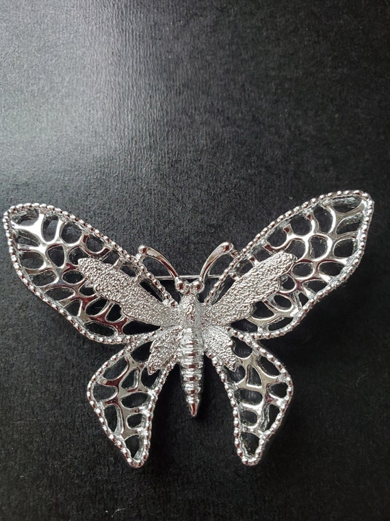 Vintage 1971 Sarah Coventry Madame Butterfly Brooch