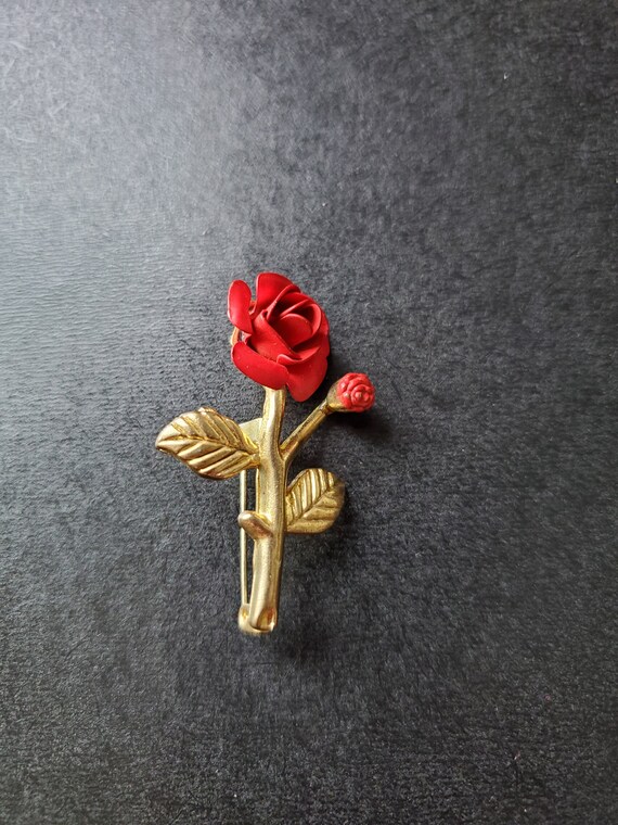 Vintage Gold-tone Enamel Rose Pin