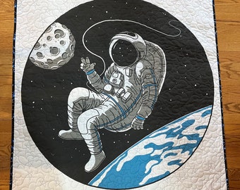 Space Theme Quilt, Moon Quilt, Outer Space Quilt, Modern Gender Neutral quilt,  Astronaut Space Theme, Childs Room Theme, Man on the moon