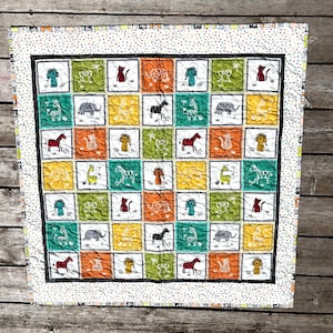 Safari Jungle quilt, Animal Quilt, Lions, Elephant, Giraffe, Zebra blanket, Gender Neutral gift, Bright Colorful Baby Tummy Time quilt- SALE