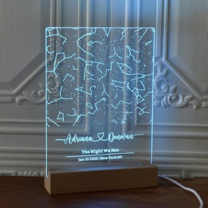 Veilleuse carte des étoiles personnalisée, lampe constellation personnalisée, cadeau parfait pour les anniversaires et les occasions spéciales