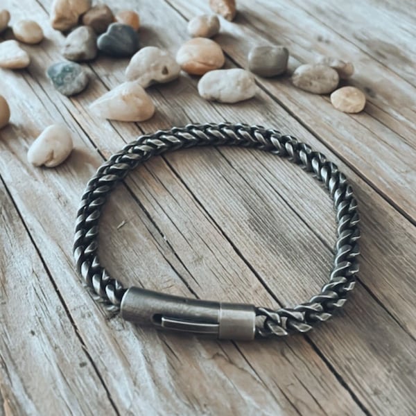 Black Stainless Steel Bracelet Men Boys Unisex Chain Retro Bracelet Biker Punk Rock Jewelry Curb Chain Rugged Rebellious Any Occasion Gift