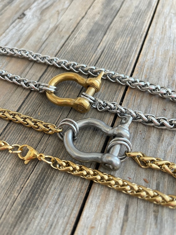 Horseshoe Shackle Stainless Steel Bracelet - No Fade No Tarnish Chunky Silver Gold Bold Punk Jewelry - Statement Piece - Carabiner Two Tone