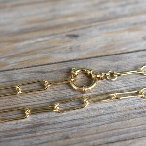Paperclip chain Choker necklace with carabiner style clasp, shiny gold color, everyday jewelry gift for mom