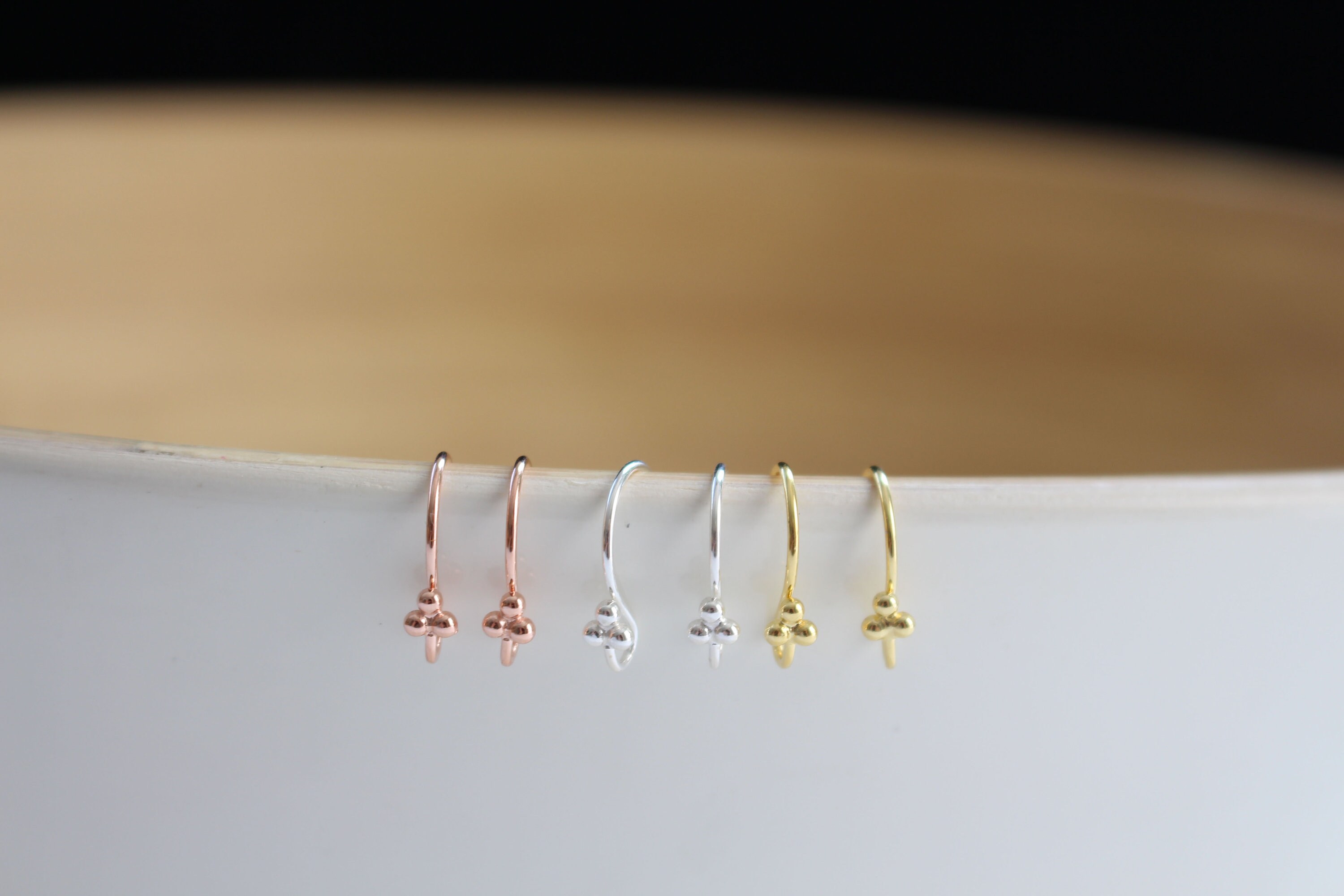 Beebeecraft Ganci Per Orecchini In Ottone Placcato Argento Con Zirconi - 24 Pezzi, 6 Stili, Per Creazione Gioielli