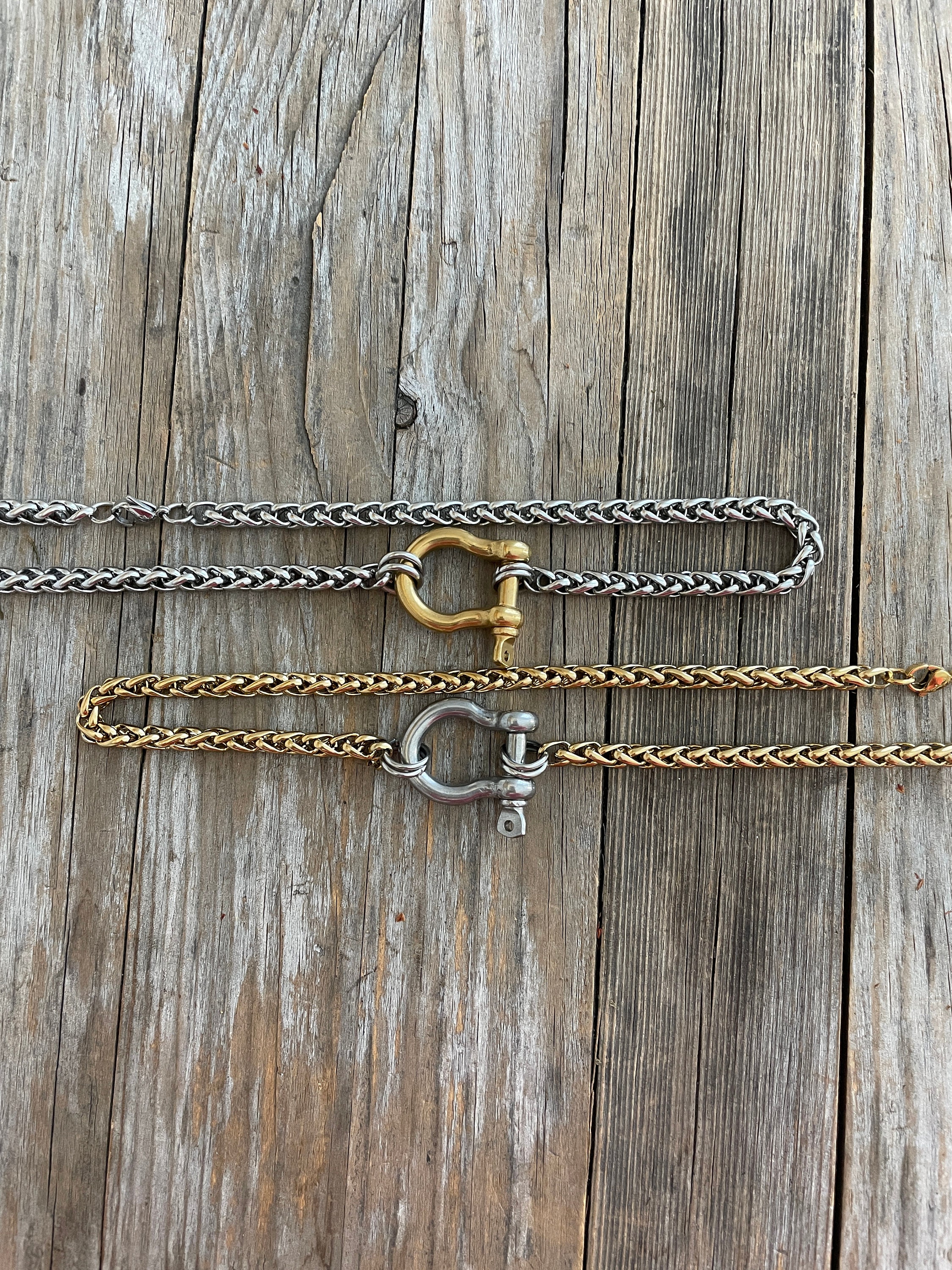 Horseshoe Shackle Stainless Steel Necklace - Chunky Choker Necklace - Bold Necklace - Punk Jewelry - Statement Piece - Carabiner Necklace