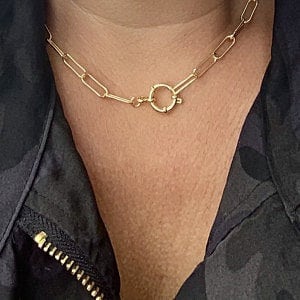 Paperclip chain Choker necklace with carabiner style clasp, shiny gold color, everyday jewelry gift for mom or girlfriend