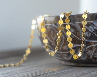 18k Gold PVD überzogene 4 mm Disc Münzen Paillettenkette für permanente Schmuckherstellung - Kette am Fuß