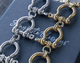 Retro Modernist Horseshoe Shackle Stainless Steel Bracelet - Chunky Bracelet - Statement Piece - Everyday Jewelry Wear - Silver or Gold