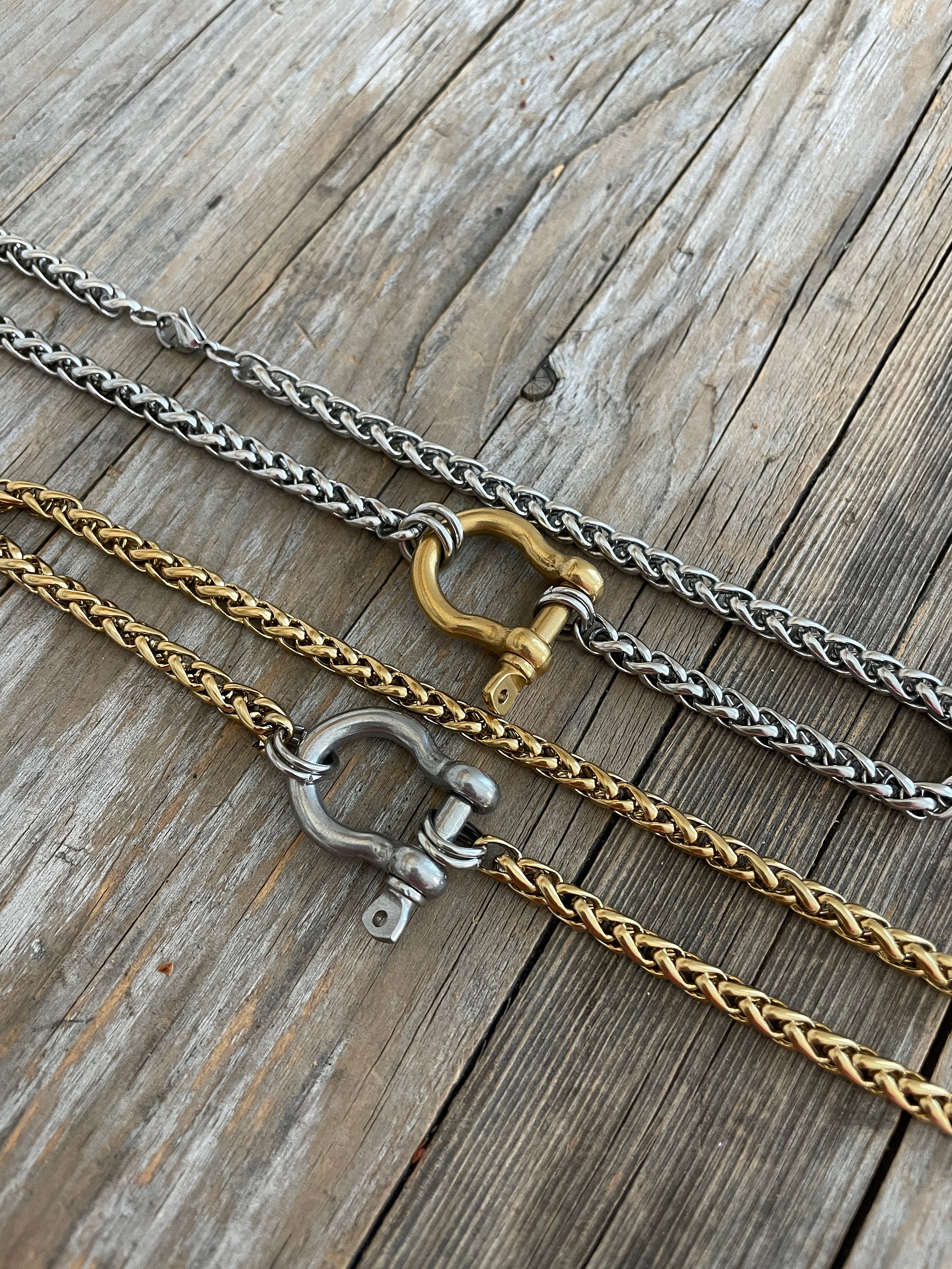 Horseshoe Shackle Stainless Steel Necklace - Chunky Choker Necklace - Bold Necklace - Punk Jewelry - Statement Piece - Carabiner Necklace