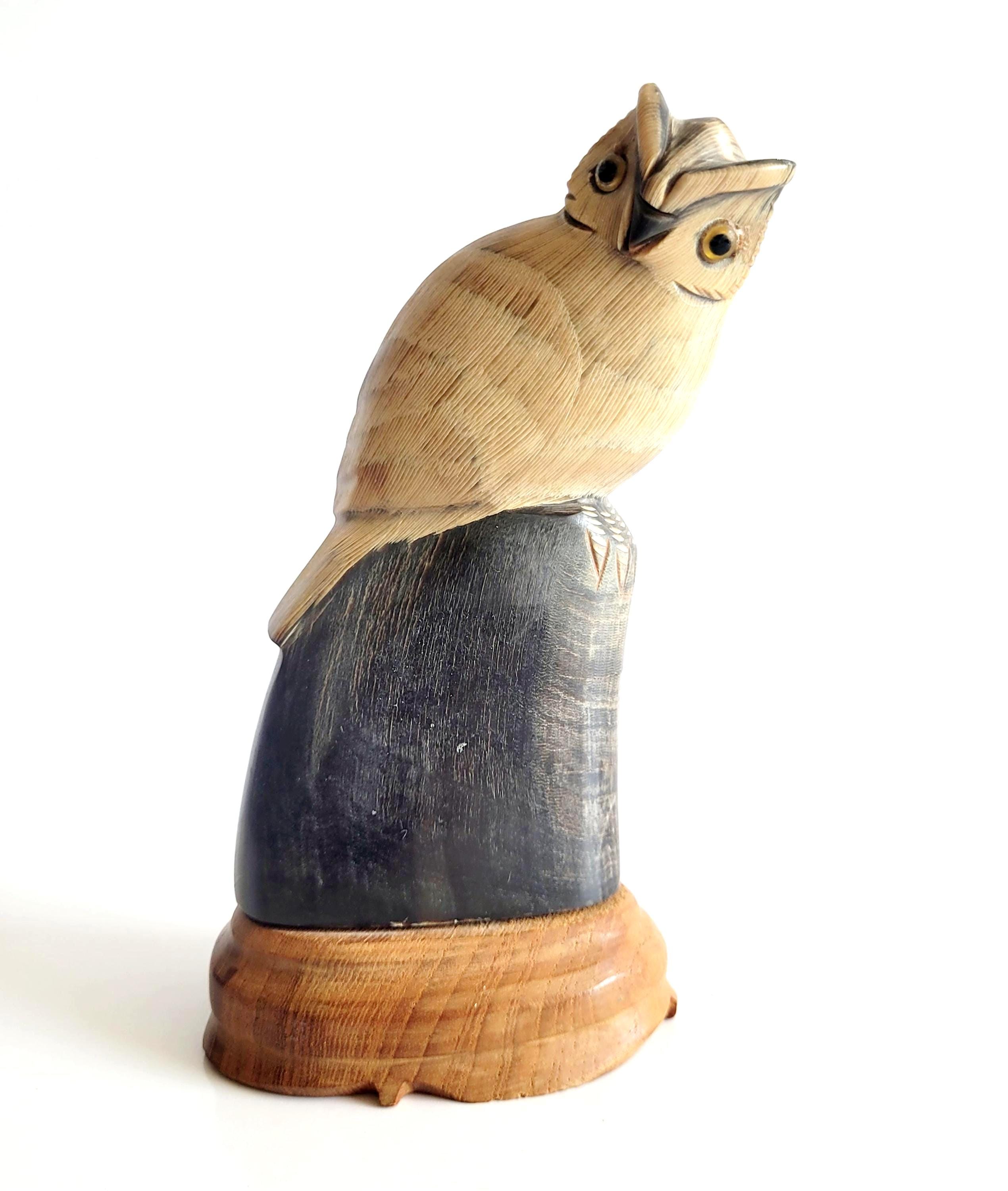 Vintage Hand Carved Buffalo Horn Owl Figurine: Detailed Bird Sculpture