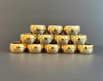 Set of 4 Gold Metal Napkin Rings, Elegant Table Decor, Modern Dinner Party Accessories