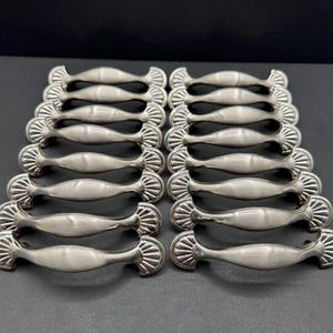 Vintage Art Deco Silver Cabinet Pulls, Shell Fan Drawer Handles, Amerock Style Ornate Hardware Set of 14