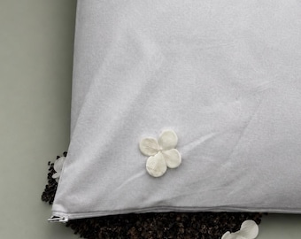 King Size Buckwheat Pillow: Adjustable Fill, Waterproof Cover