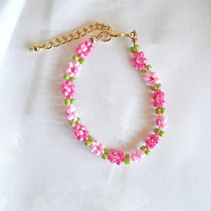 Pink Daisy Seed Bead Bracelet: Dainty Floral Coquette Jewelry